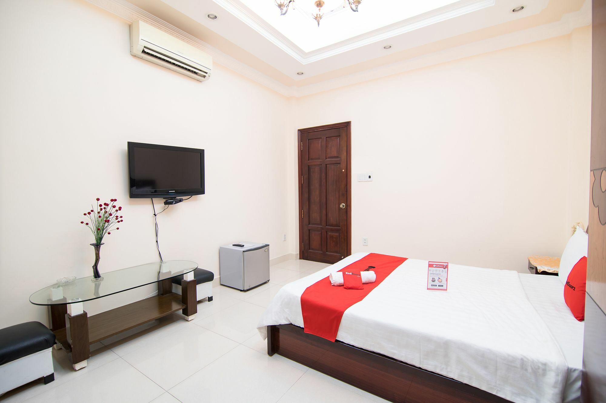 Reddoorz Near Pico Plaza Cong Hoa Hotel TP. Hồ Chí Minh Ngoại thất bức ảnh
