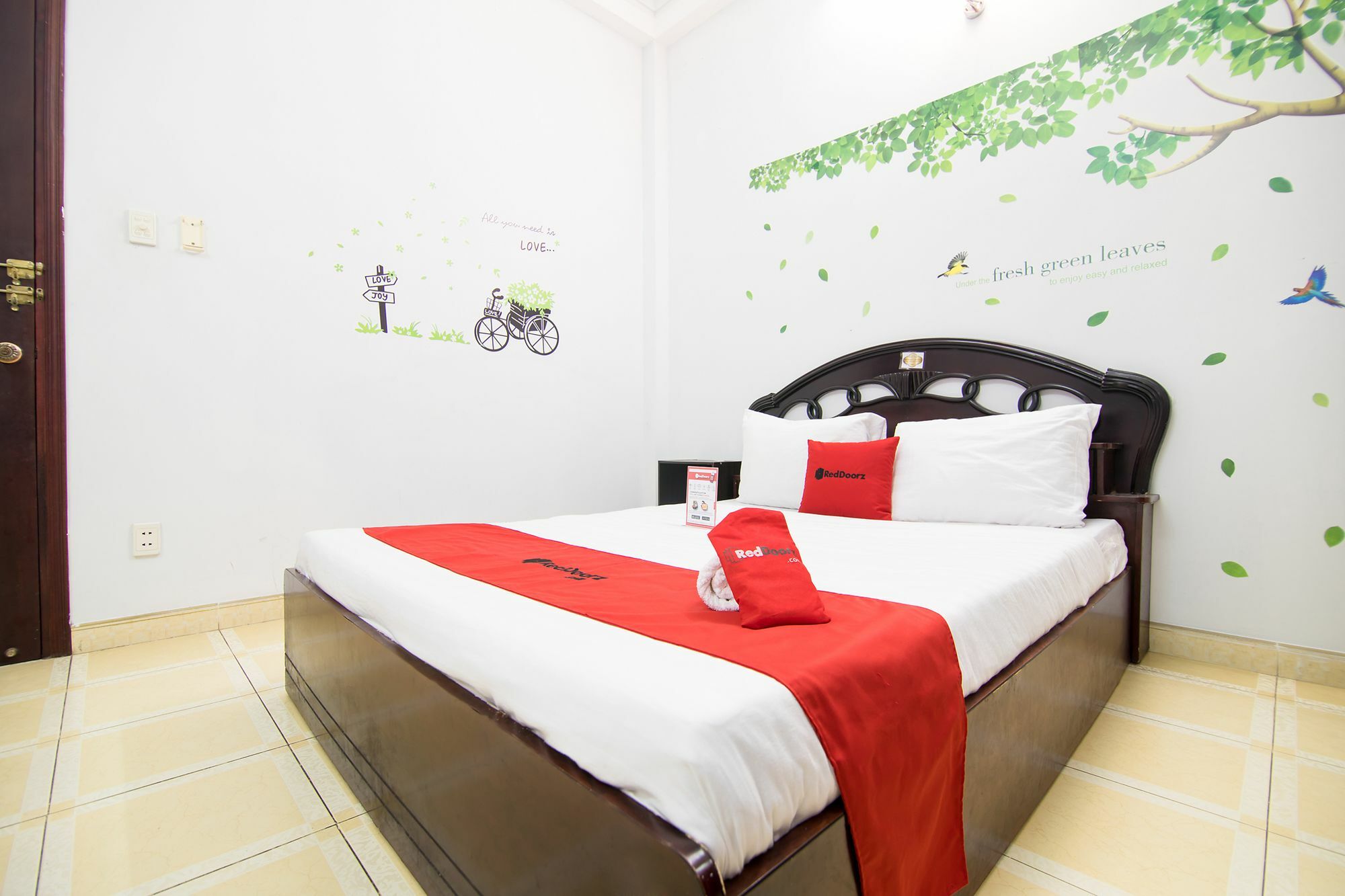 Reddoorz Near Pico Plaza Cong Hoa Hotel TP. Hồ Chí Minh Ngoại thất bức ảnh