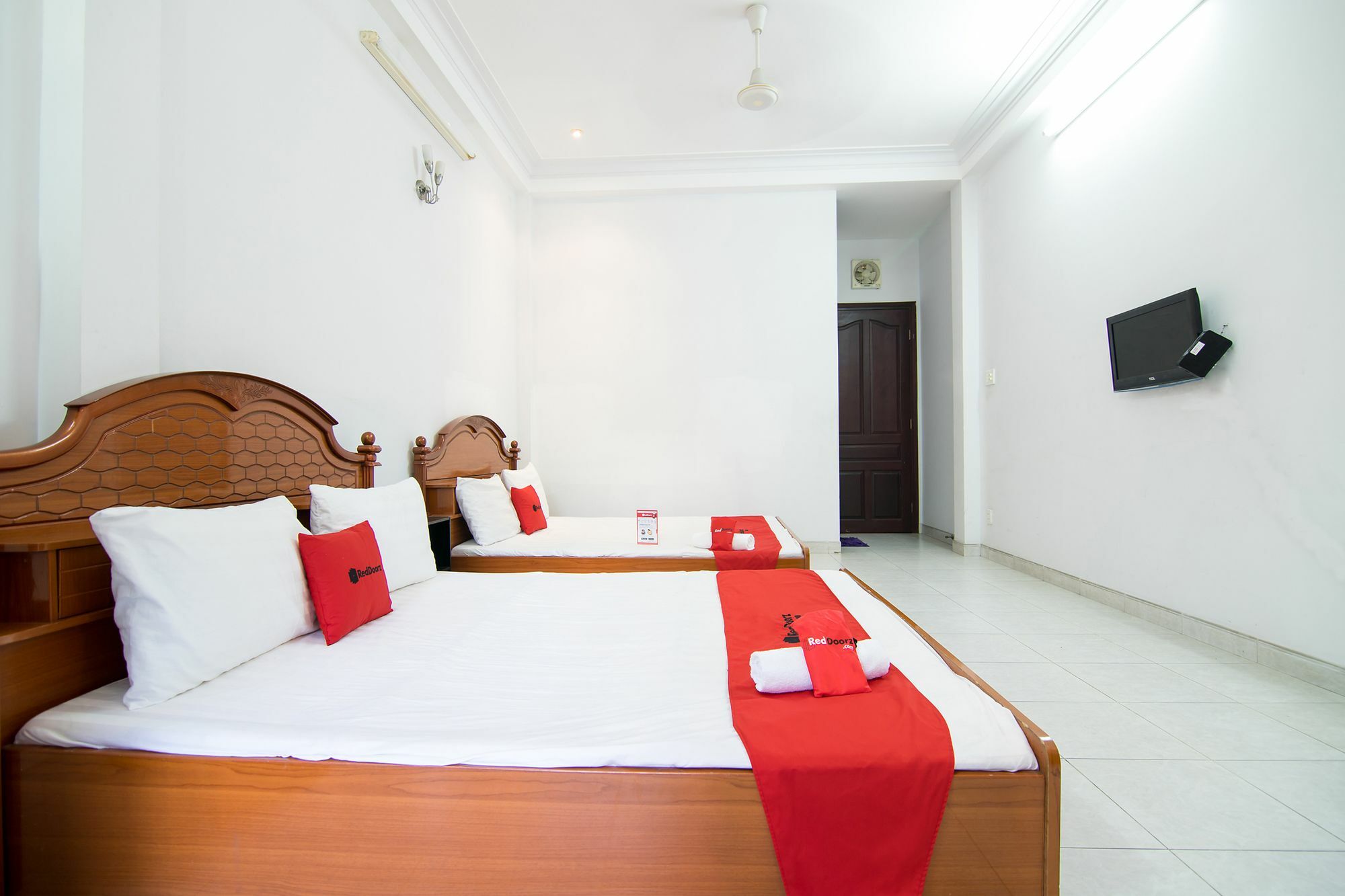 Reddoorz Near Pico Plaza Cong Hoa Hotel TP. Hồ Chí Minh Ngoại thất bức ảnh