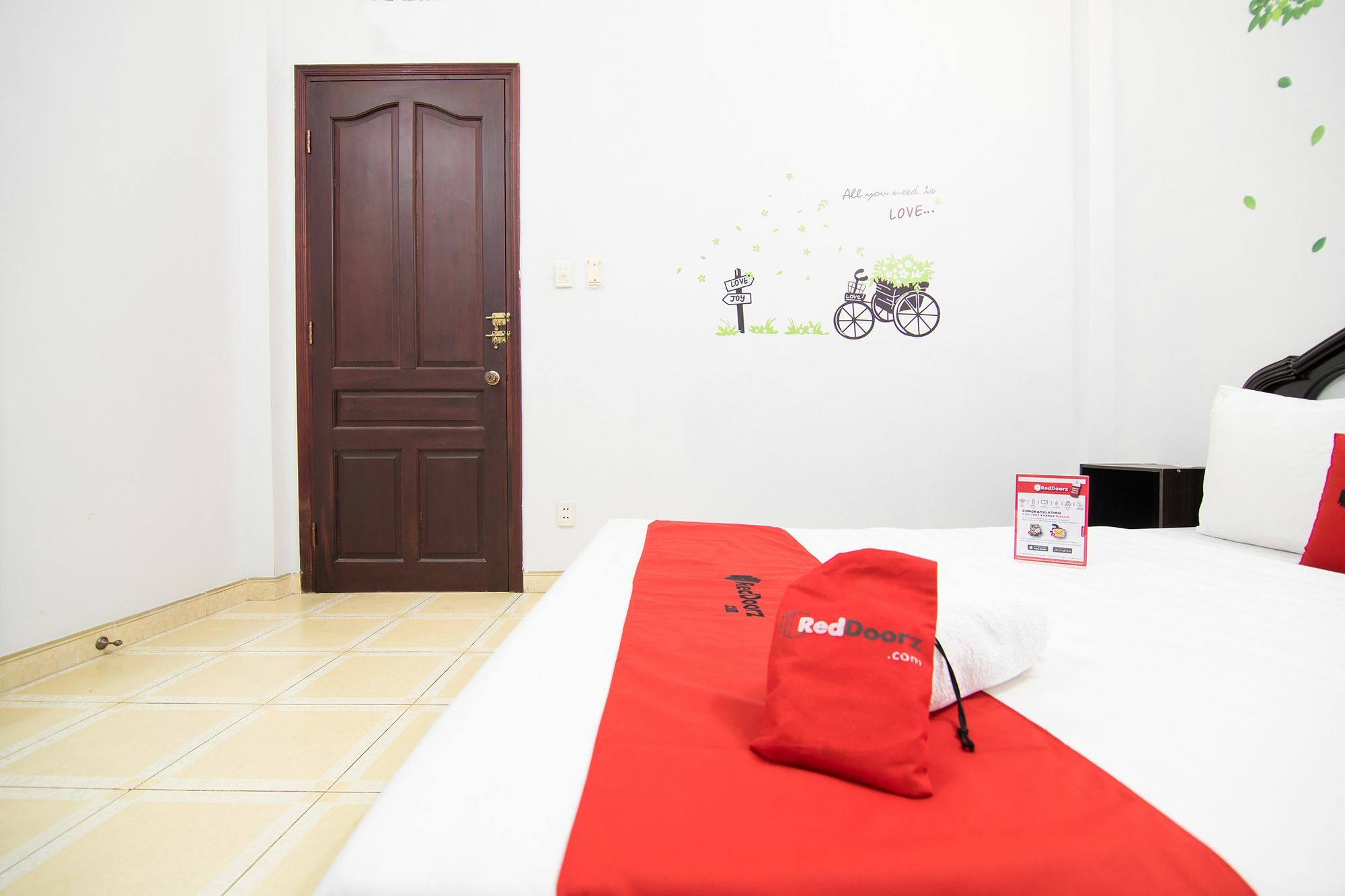 Reddoorz Near Pico Plaza Cong Hoa Hotel TP. Hồ Chí Minh Ngoại thất bức ảnh