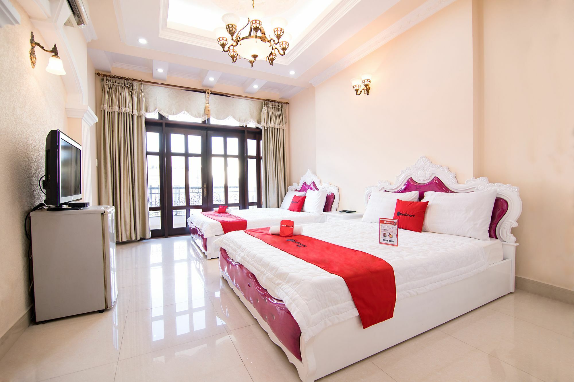 Reddoorz Near Pico Plaza Cong Hoa Hotel TP. Hồ Chí Minh Ngoại thất bức ảnh