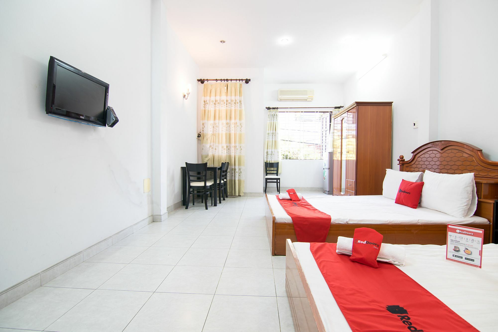Reddoorz Near Pico Plaza Cong Hoa Hotel TP. Hồ Chí Minh Ngoại thất bức ảnh