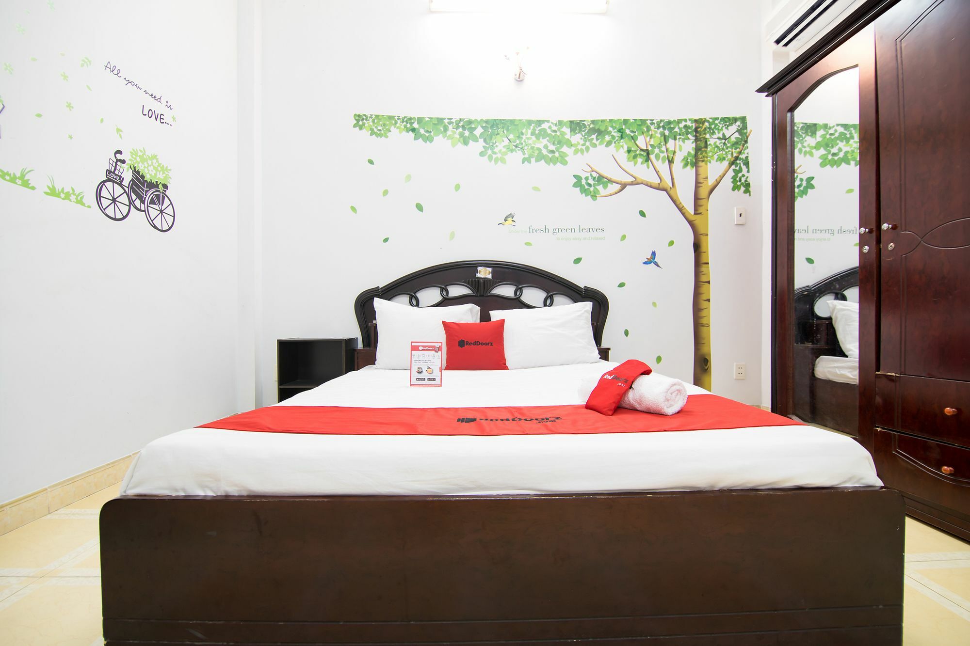 Reddoorz Near Pico Plaza Cong Hoa Hotel TP. Hồ Chí Minh Ngoại thất bức ảnh