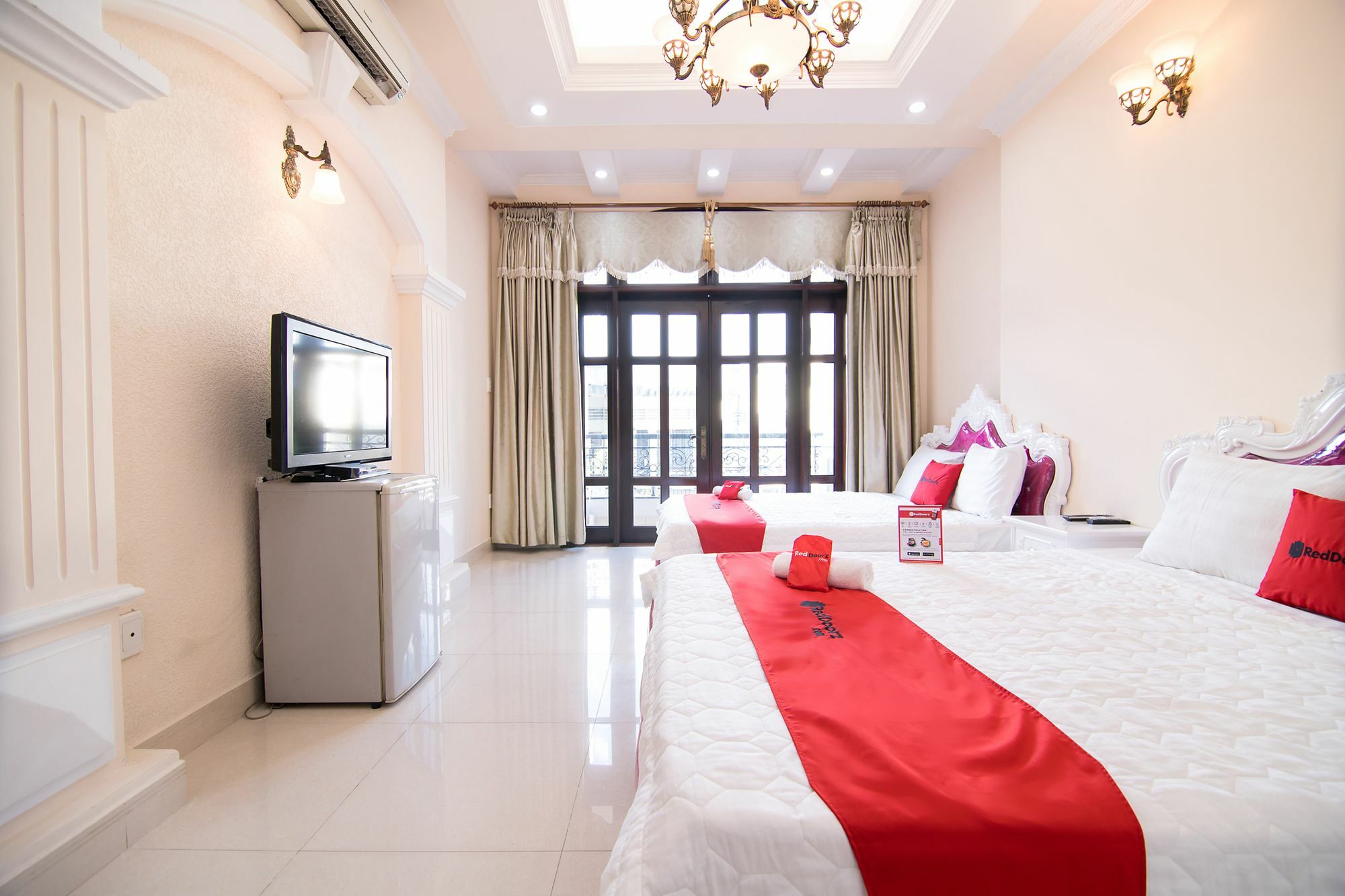Reddoorz Near Pico Plaza Cong Hoa Hotel TP. Hồ Chí Minh Ngoại thất bức ảnh